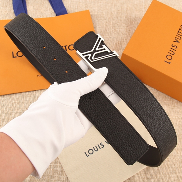 激安ルイヴィトンベルト着用イメージ